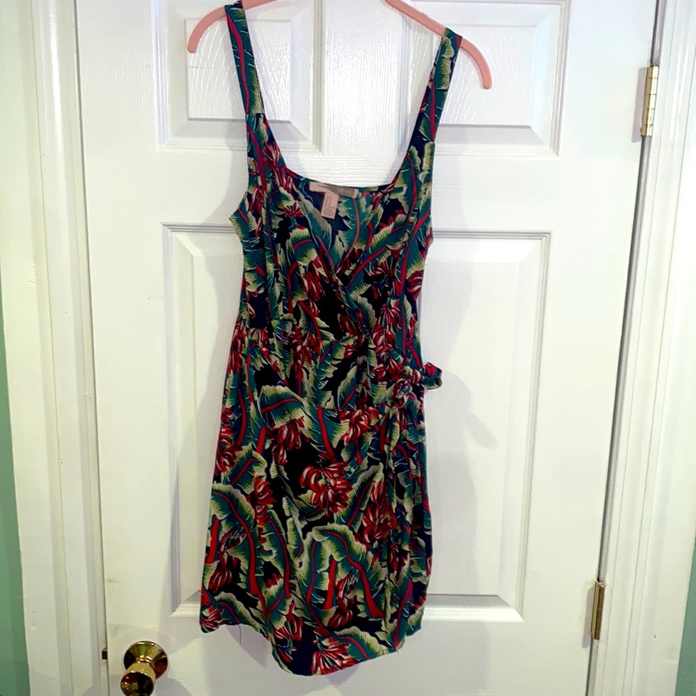 Forever 21 floral dress. Size: M